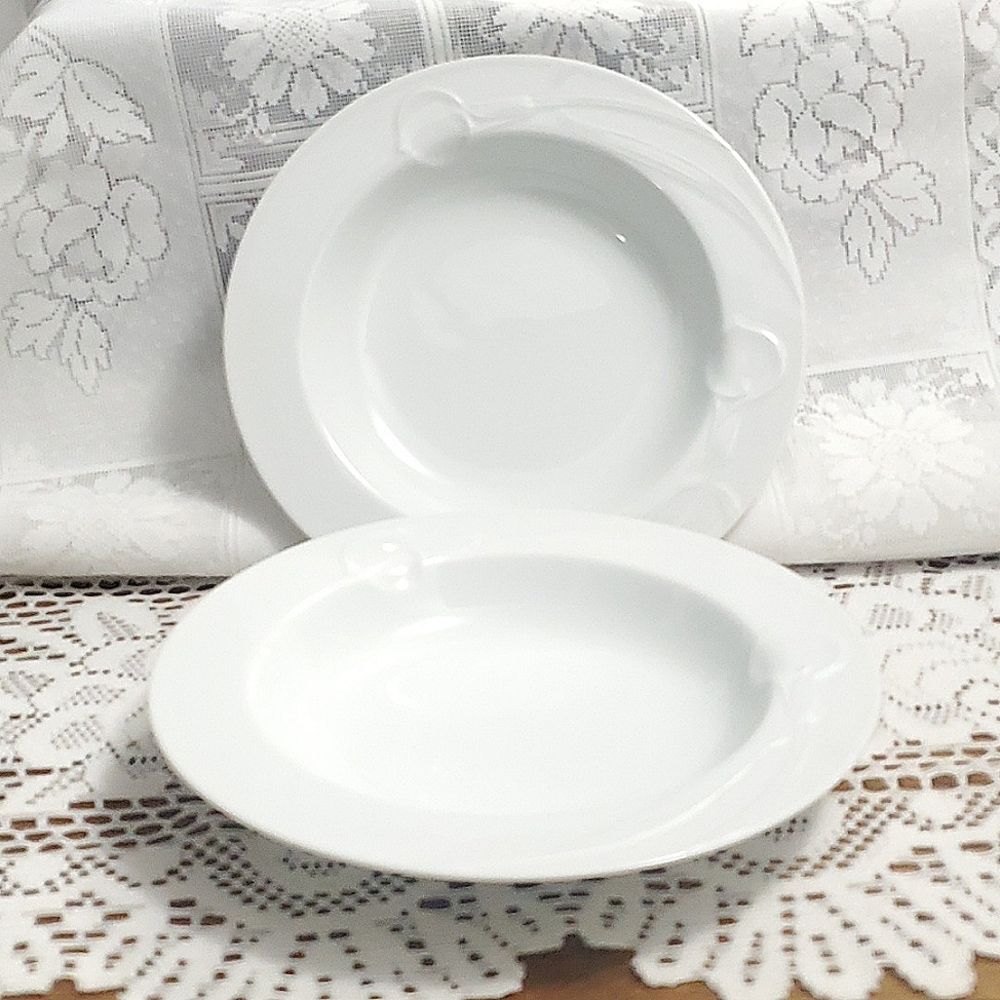 NEW Mikasa Classic Flair K 1991 Bowls Calla Lily Set of 2